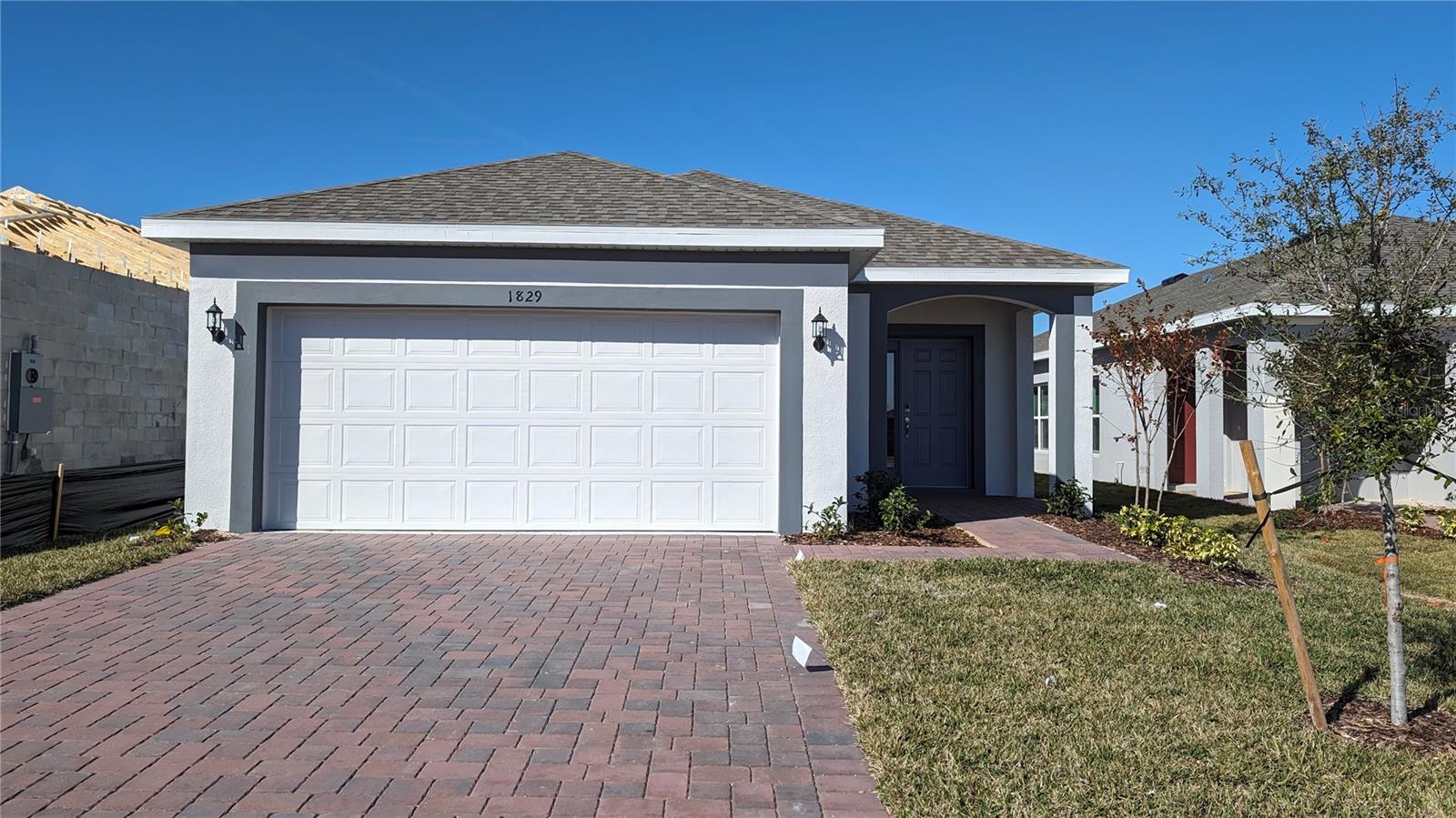 TRINITY LAKES - Residential Lease