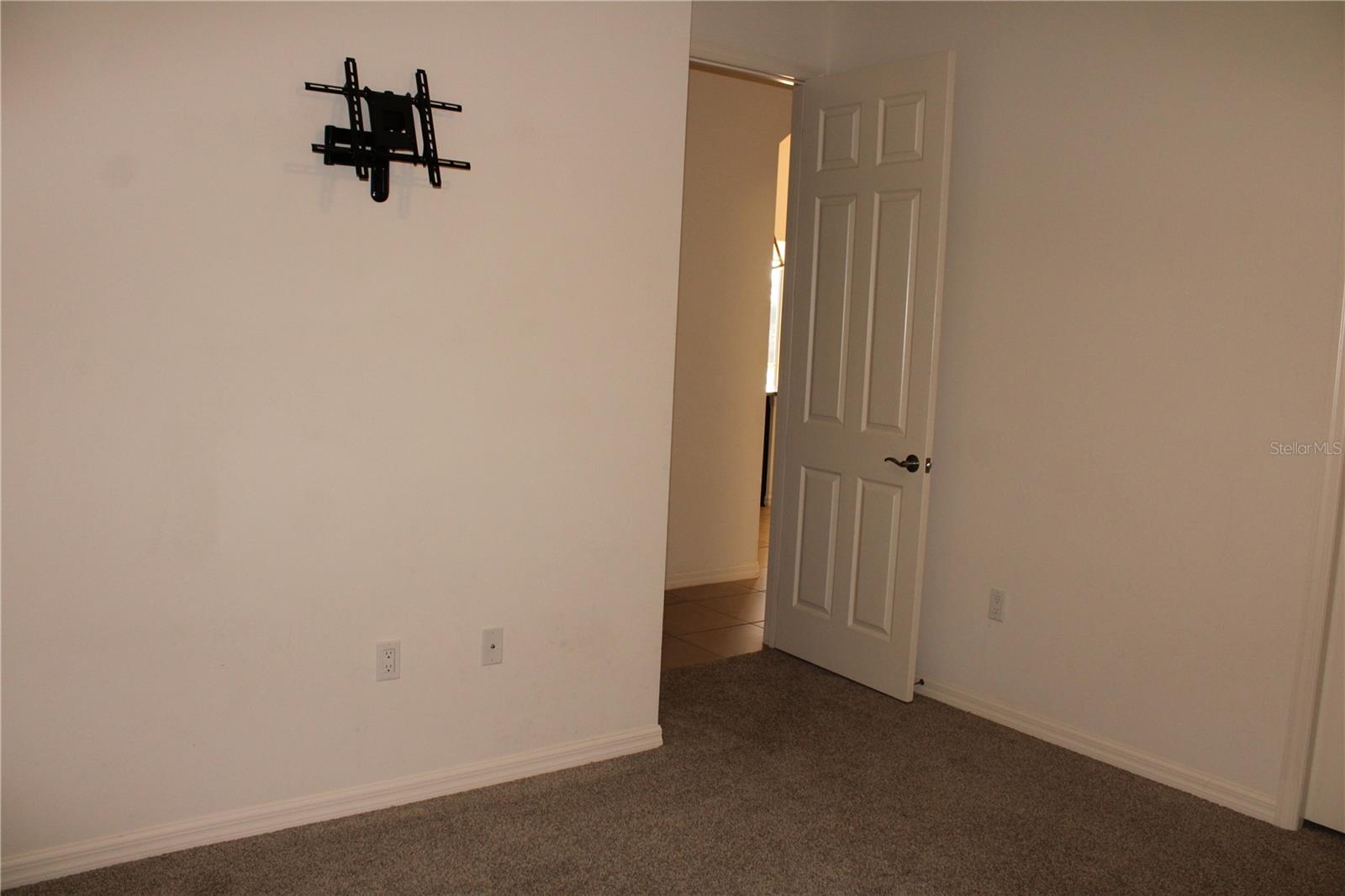 GREYHAWK LANDING WEST PH III - Residential Lease