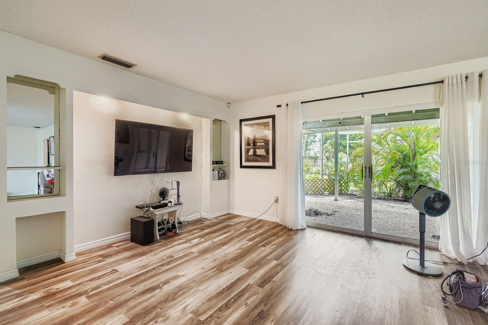 WHITFIELD COUNTRY CLUB ESTATES 1 - Residential