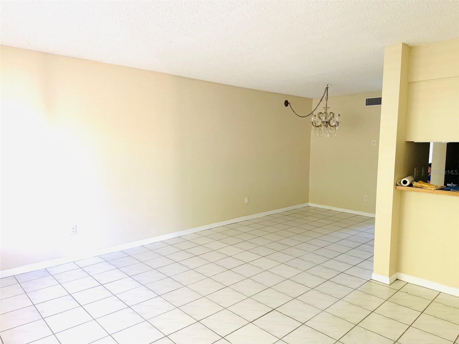 2525 W BAY DRIVE A33