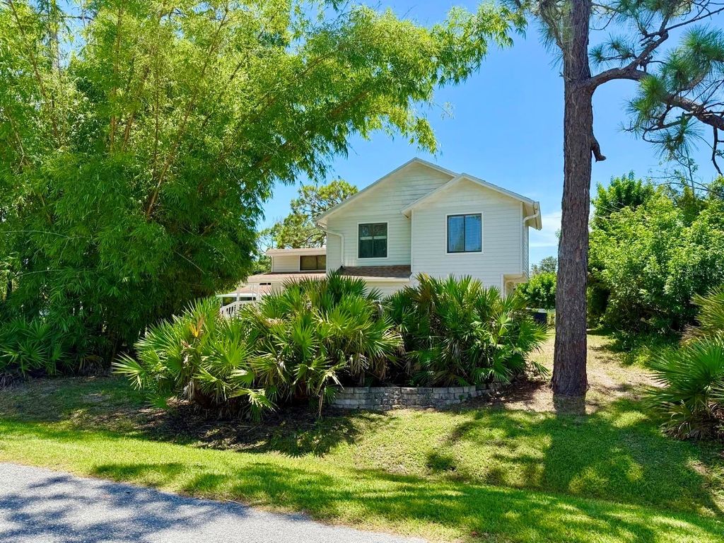 Photo of 1581 Royal Road, Venice, FL 34293 (MLS # C7512957)
