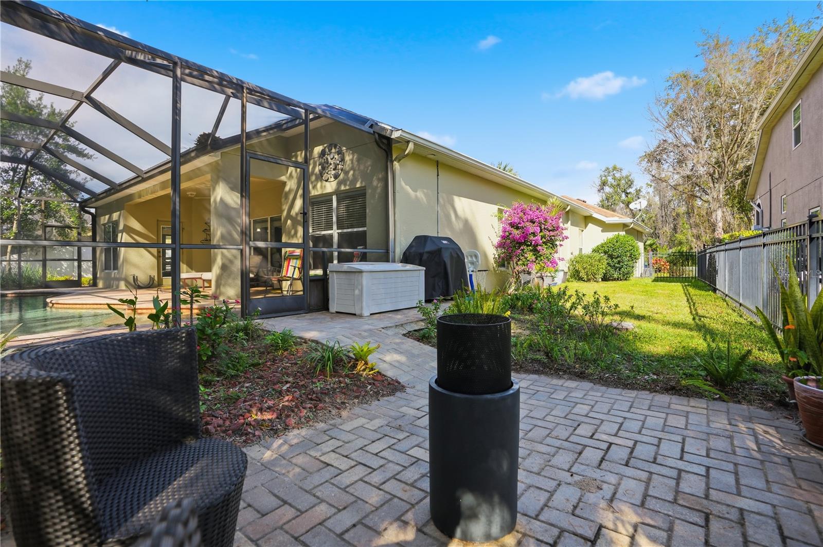 WATERS EDGE 03 - Residential