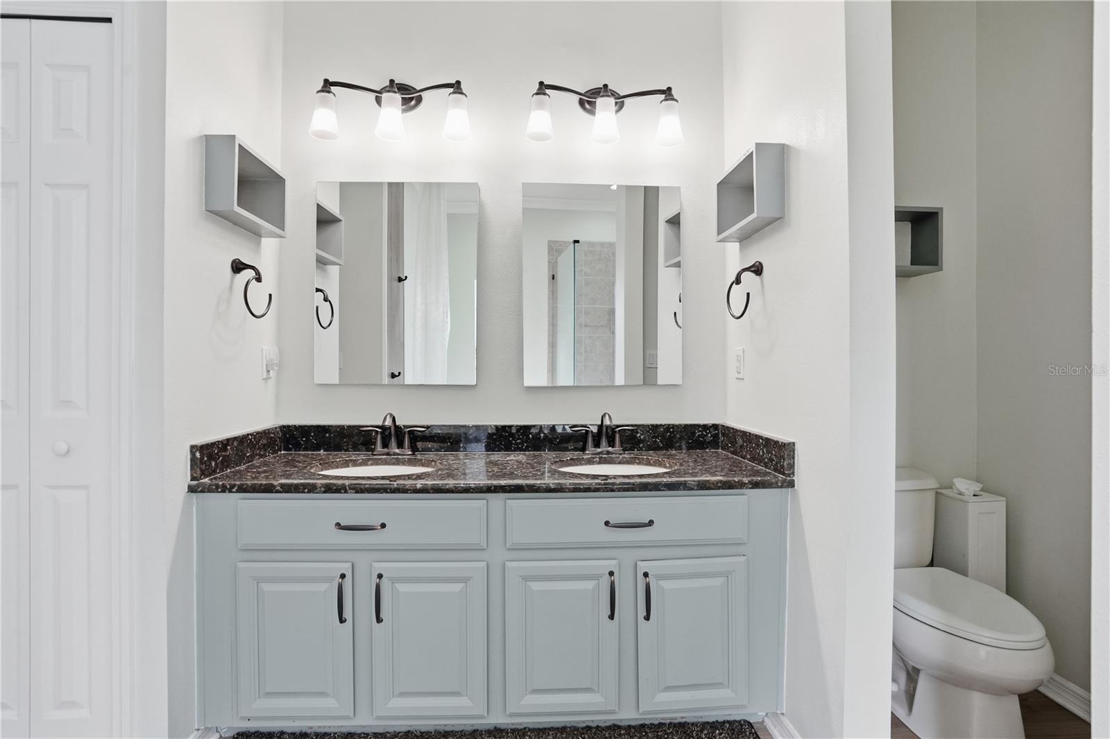 WATERS EDGE 03 - Residential