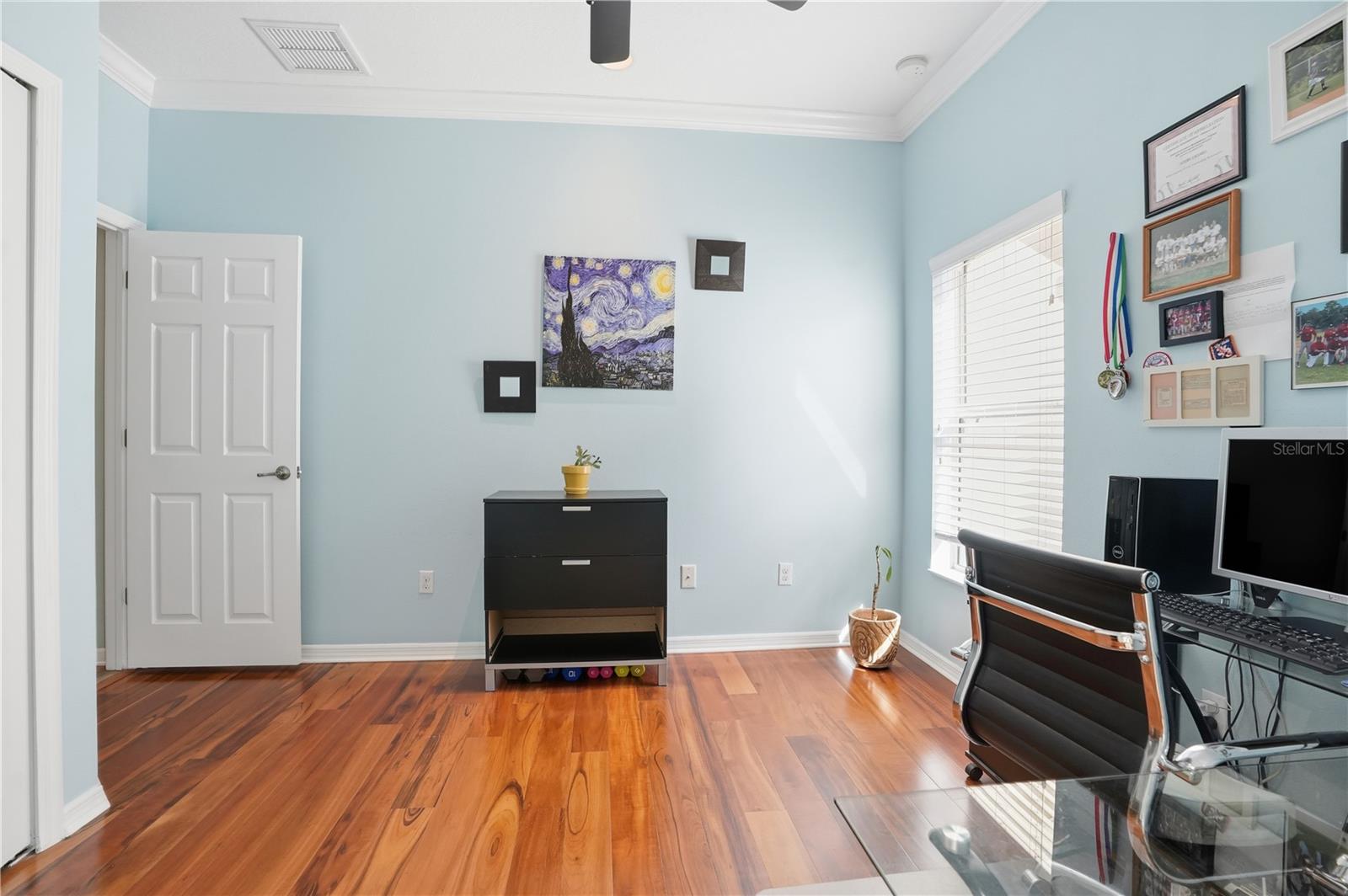 WATERS EDGE 03 - Residential