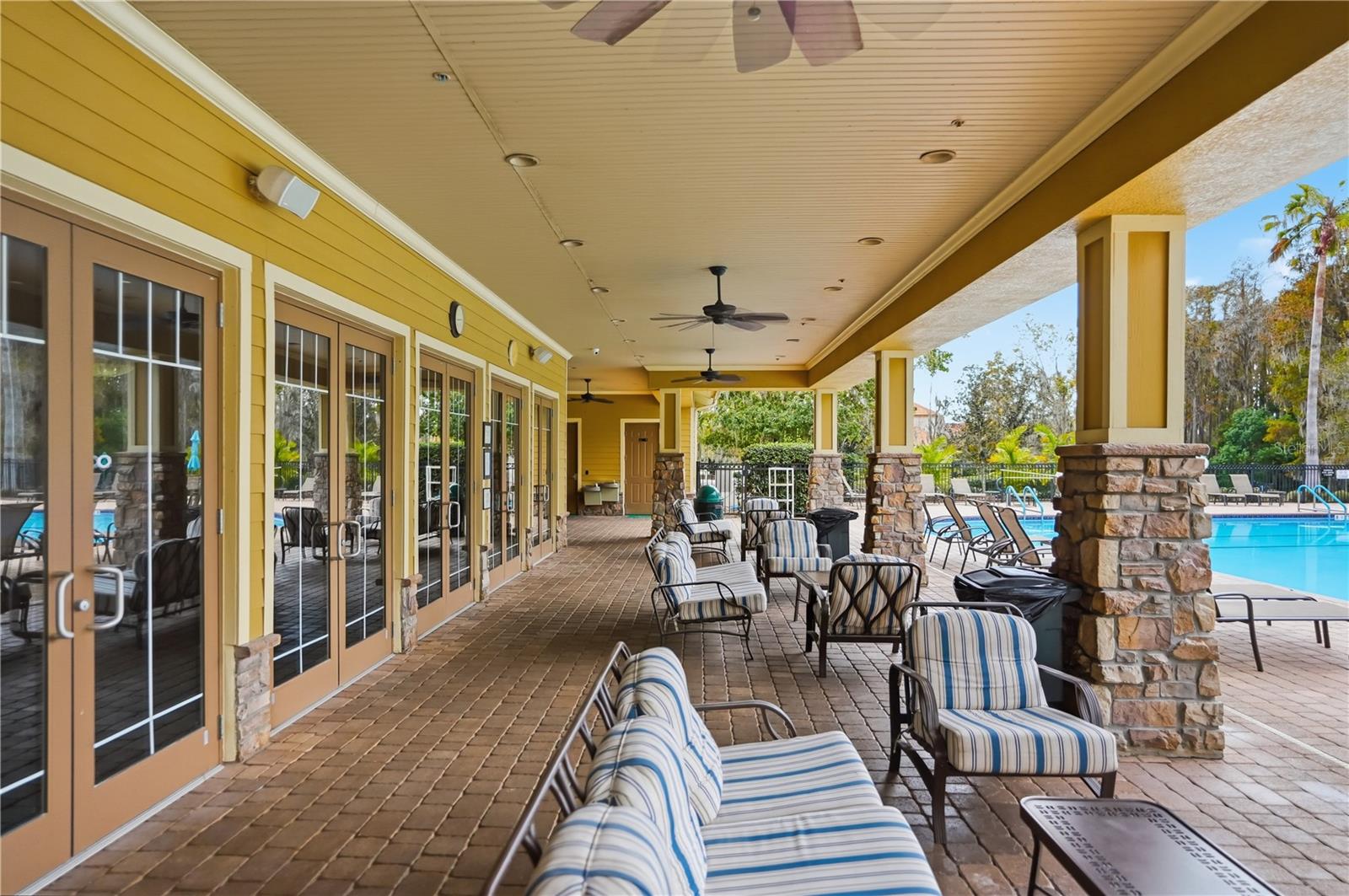 WATERS EDGE 03 - Residential