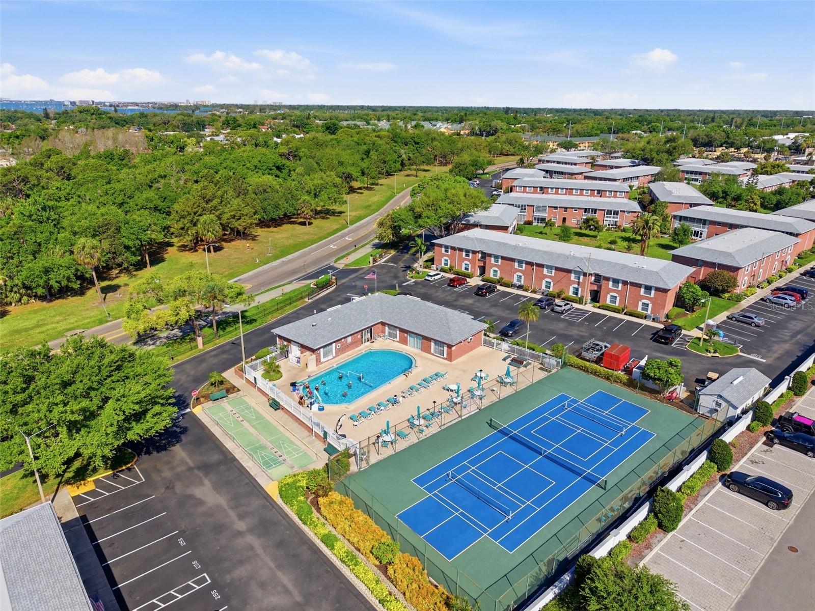 PATRIOT SQUARE APTS - Residential