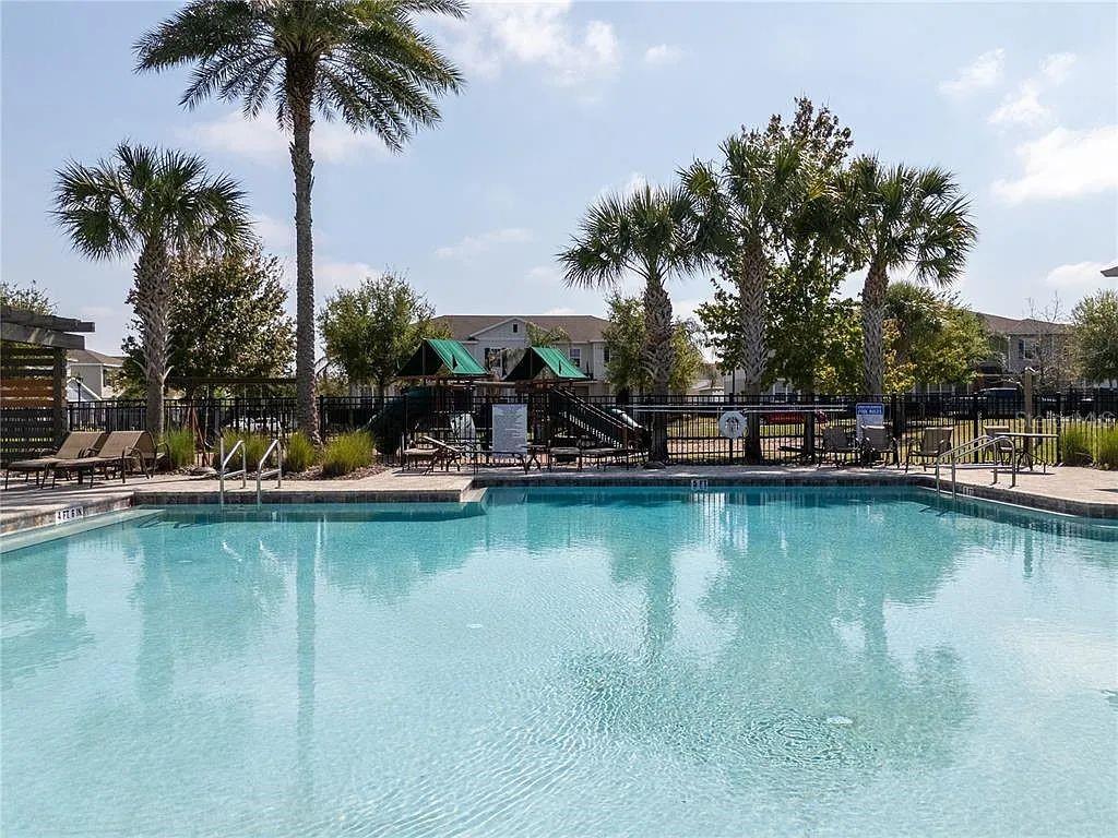 HAMILTON GARDENS - Residential Lease