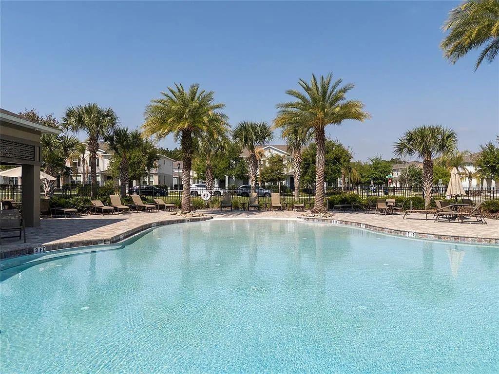 HAMILTON GARDENS - Residential Lease
