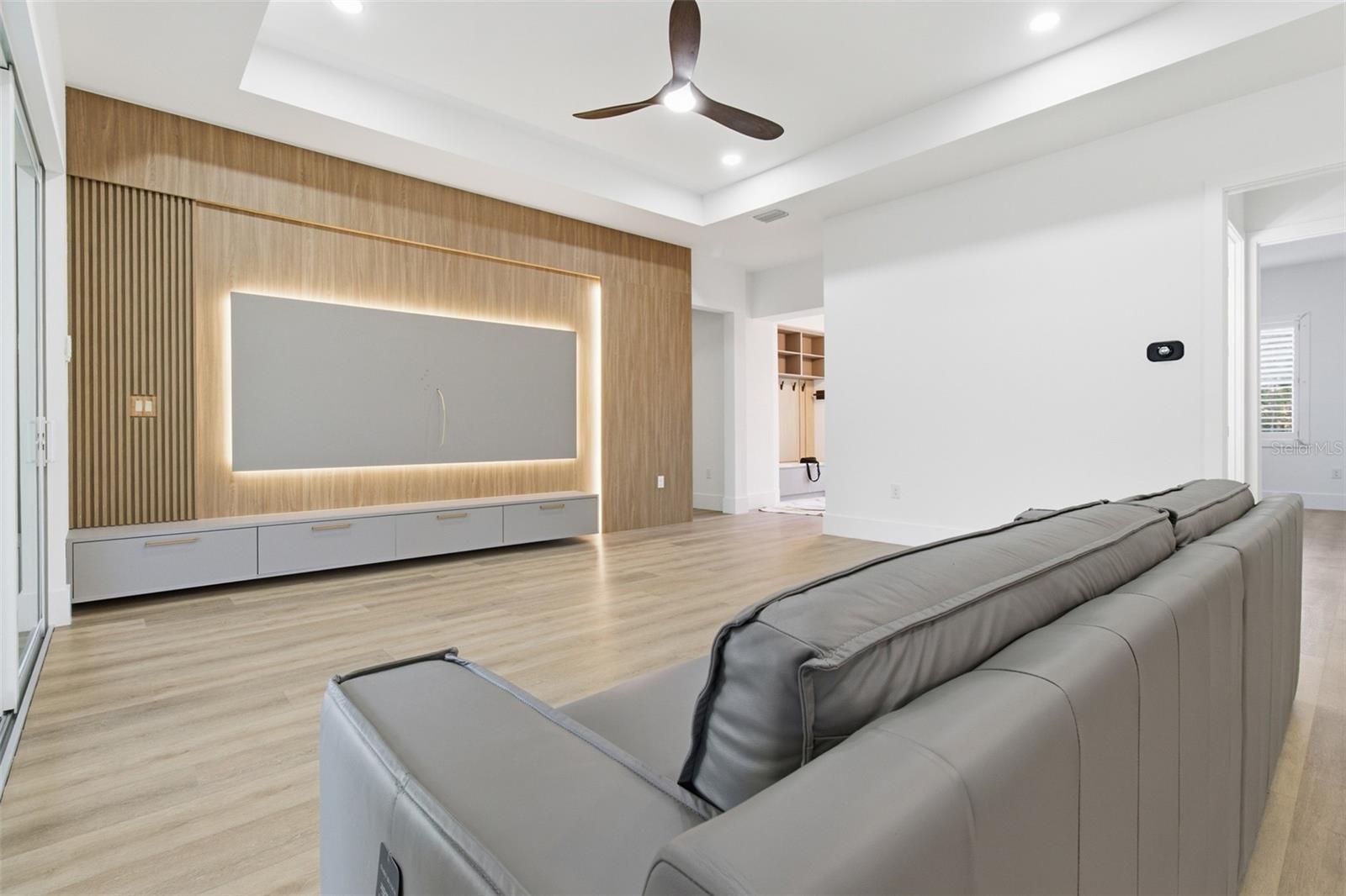 CITRUS SPGS UNIT 22 - Residential