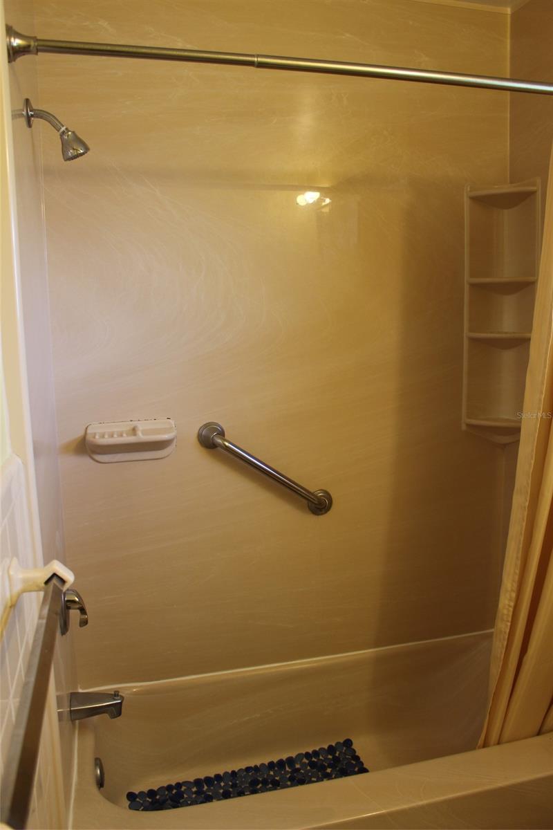 Oak Lea Village Sec 02 - Residential