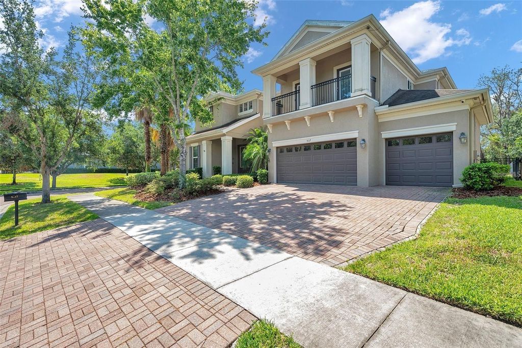 Photo of 5117 Longspur Court, Lithia, FL 33547 (MLS # TB8491717)