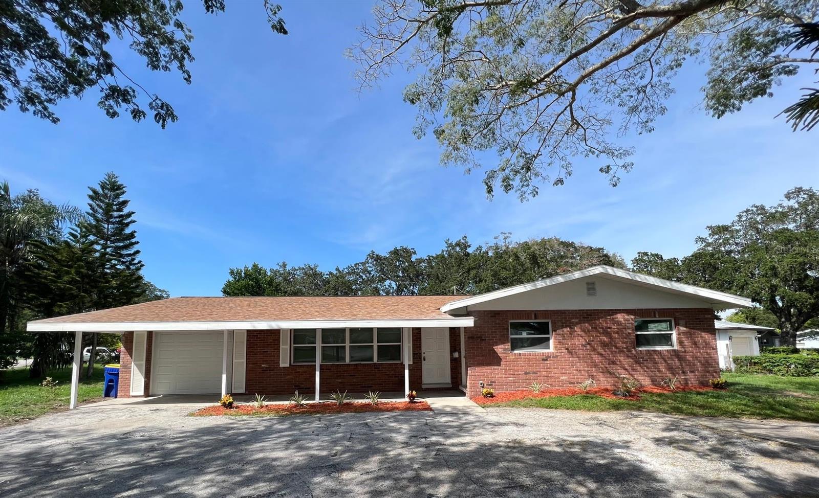 Welcome to your brand-new Seminole residence!
This recently renovated 3-bedroom, 2-bathroom rental home is tailor-made for those who appreciate spacious living combined with modern comforts.
Upon entering, you'll be greeted by an open living area that seamlessly connects to an updated kitchen boasting grey shaker cabinets and sleek quartz countertops and an inviting open concept layout, ideal for hosting gatherings. For more formal occasions or family dinners, a separate dining room awaits. Other features include a fenced backyard and a storage shed. Conveniently situated close to the Pinellas County Bicycle trail and just a short 6-minute drive from the beach, this home provides easy access to nature and leisure activities. Additionally, you'll find grocery stores, gyms, and various amenities mere minutes away at Seminole City Center.
Application Required $75/applicant 18 years or older. Lease admin of $150 due at move-in. Minimum qualifications include 600 or better credit score, verifiable gross monthly income of 3x the amount of monthly rent, no evictions or landlord tenant collections. Pets accepted on a case by case basis owner must approve, Pet Screening required. $35/month pet rent per approved pet. Call today to schedule a viewing!