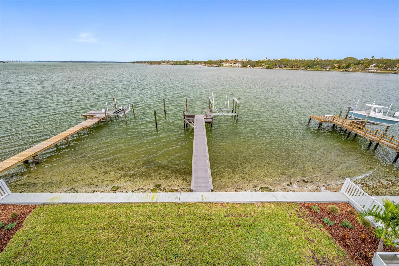 CAUSEWAY ISLES 1ST ADD - Residential