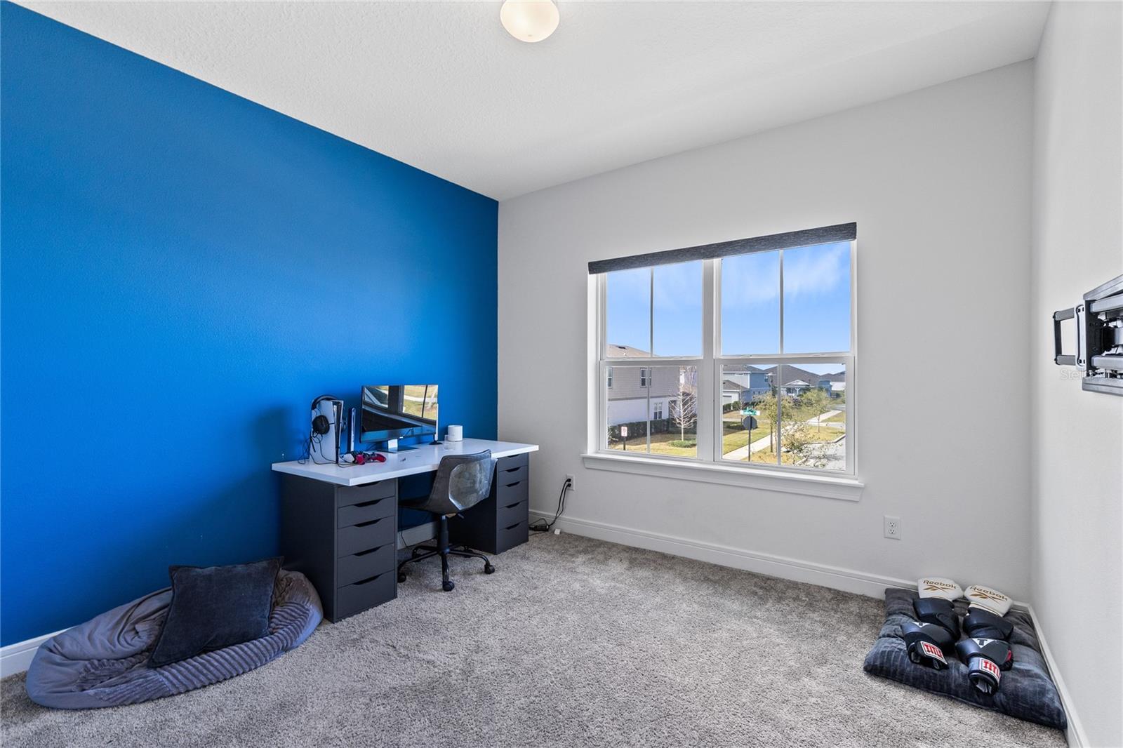 ISLES OF LAKE NONA - Residential