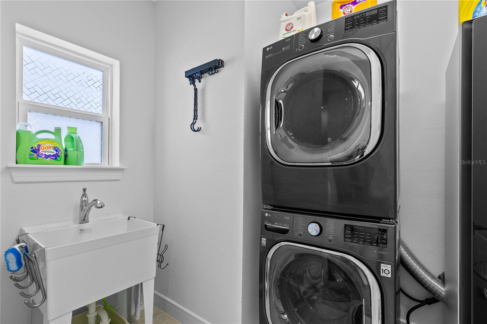 ISLES OF LAKE NONA - Residential