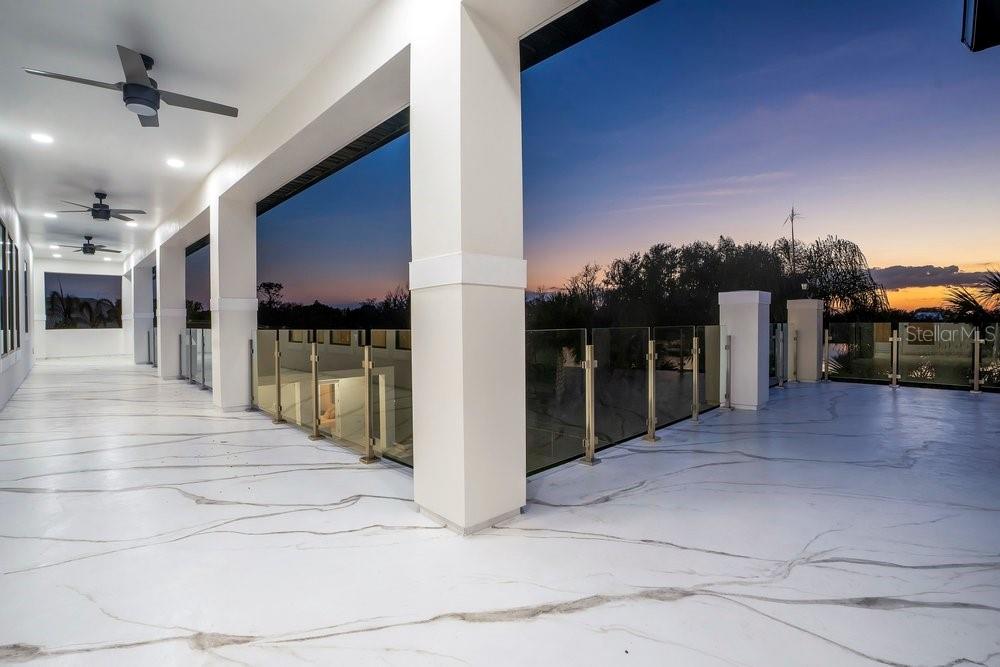 BAY HILL - Residential