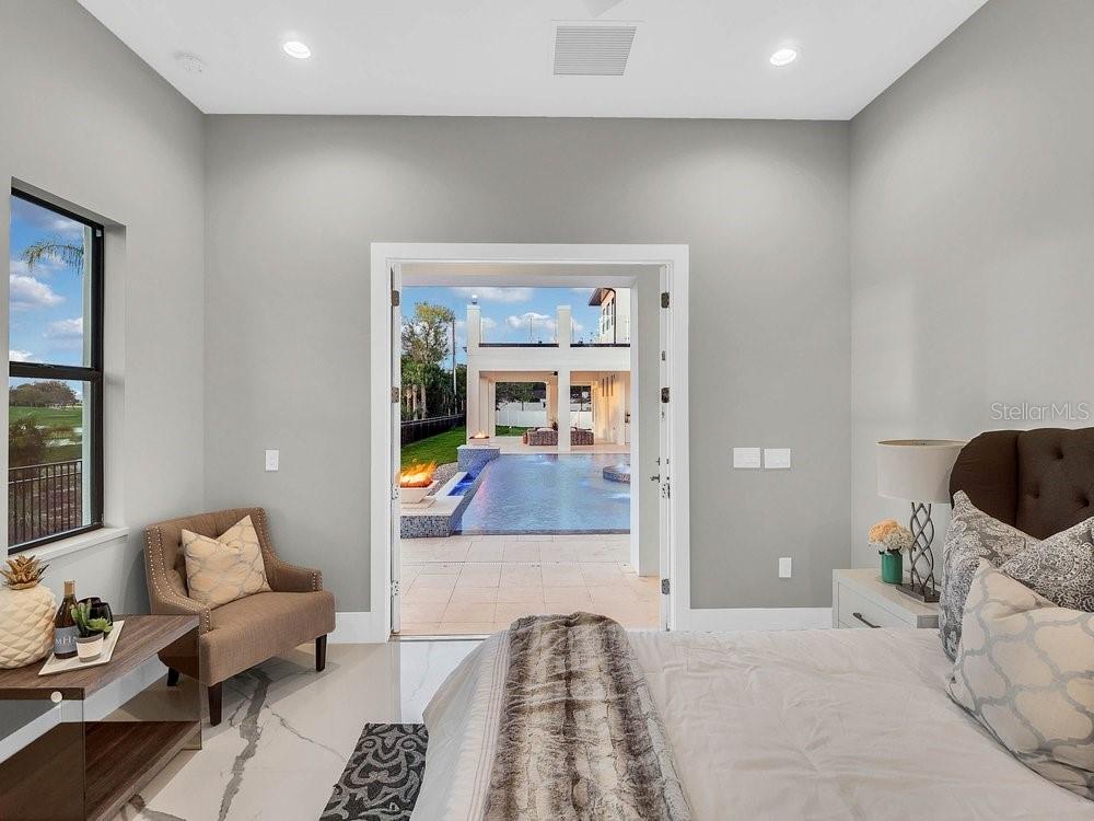 BAY HILL - Residential