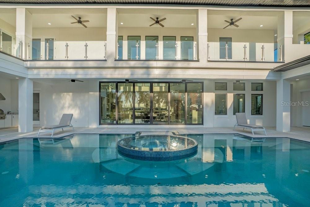 BAY HILL - Residential