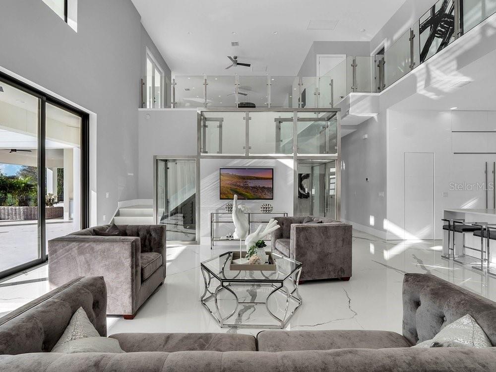 BAY HILL - Residential