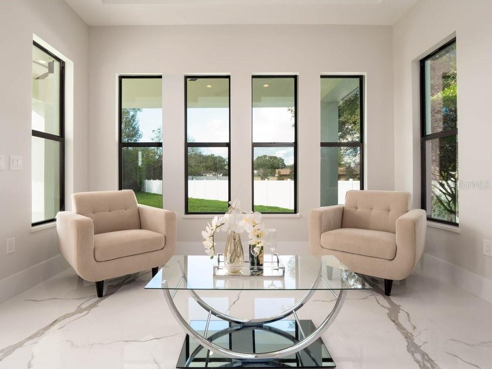 BAY HILL - Residential