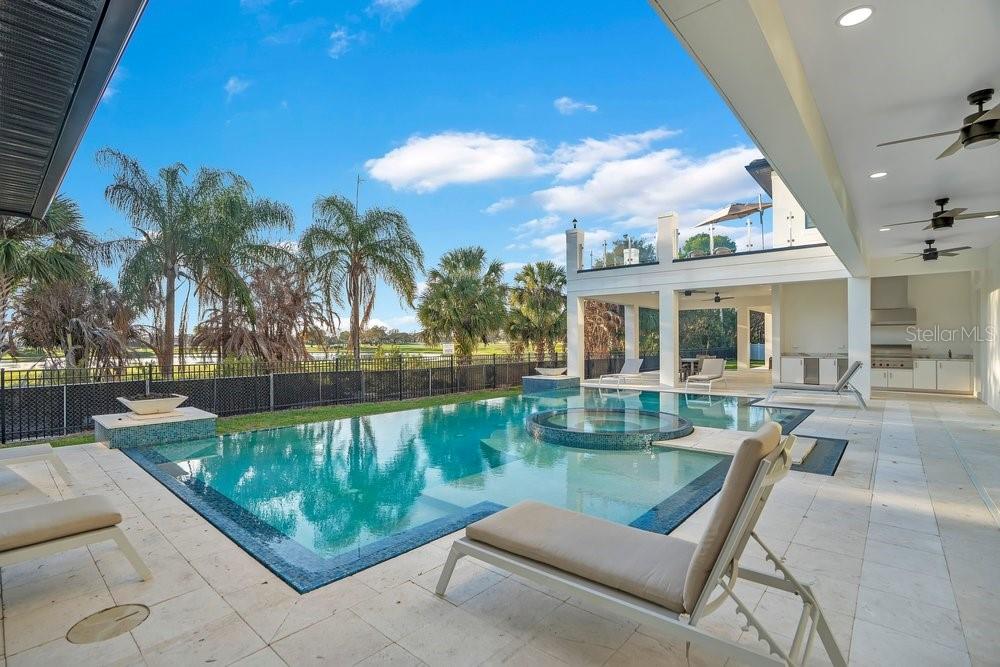 BAY HILL - Residential