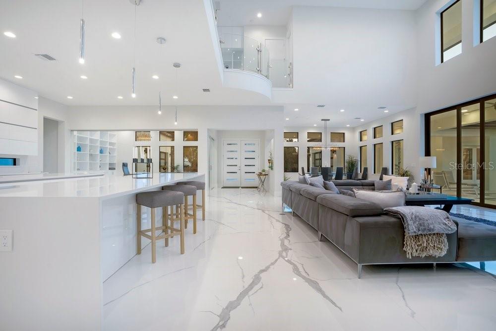 BAY HILL - Residential