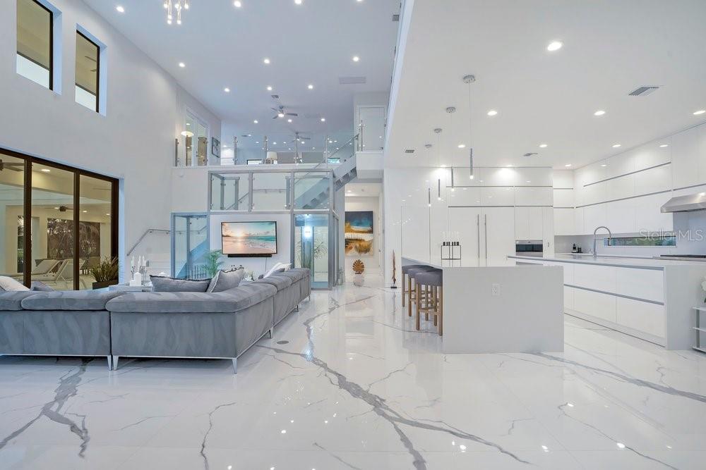 BAY HILL - Residential