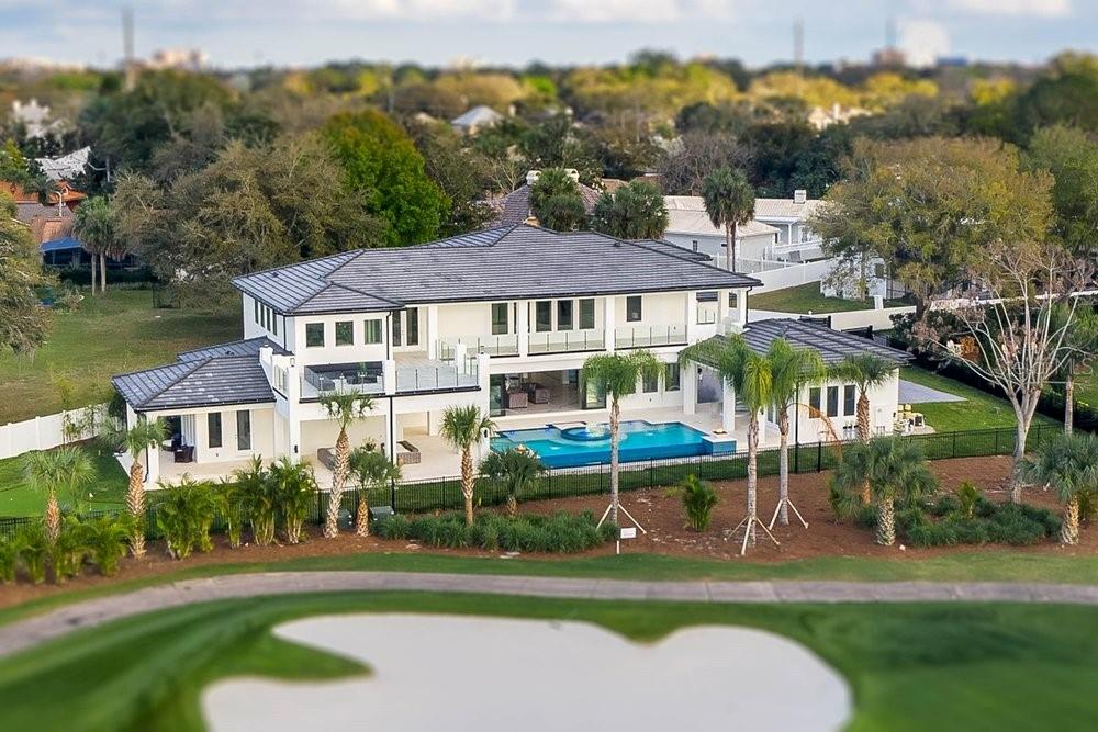 BAY HILL - Residential