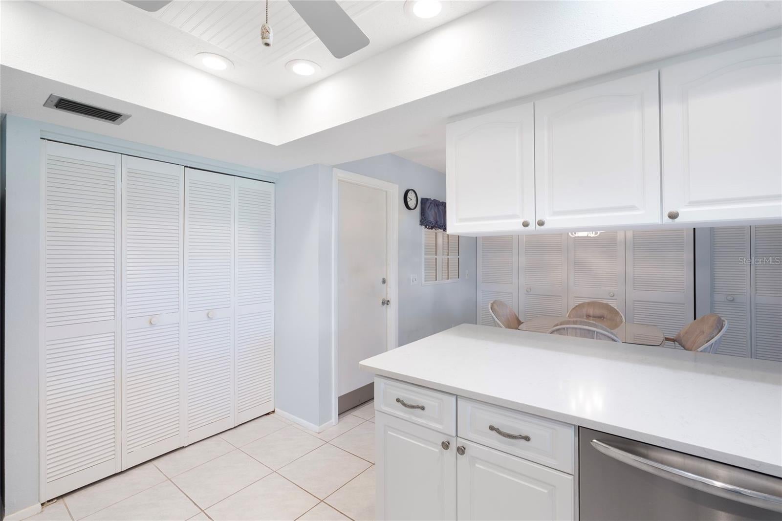 Search Properties for Sale 4 883 SHAMROCK BOULEVARD 9