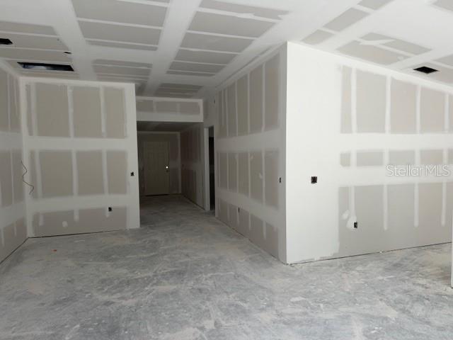 4965 MAGNOLIA AVENUE