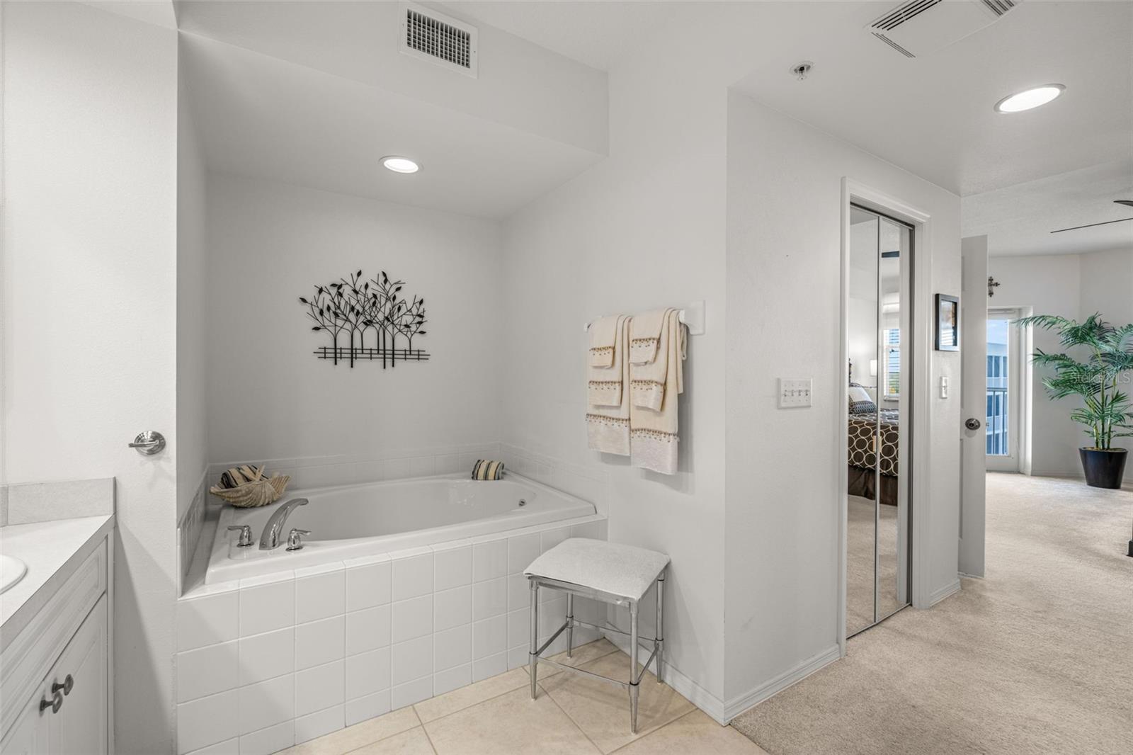 GOLF LAKE CONDO 2 AT EAST BAY - Residential