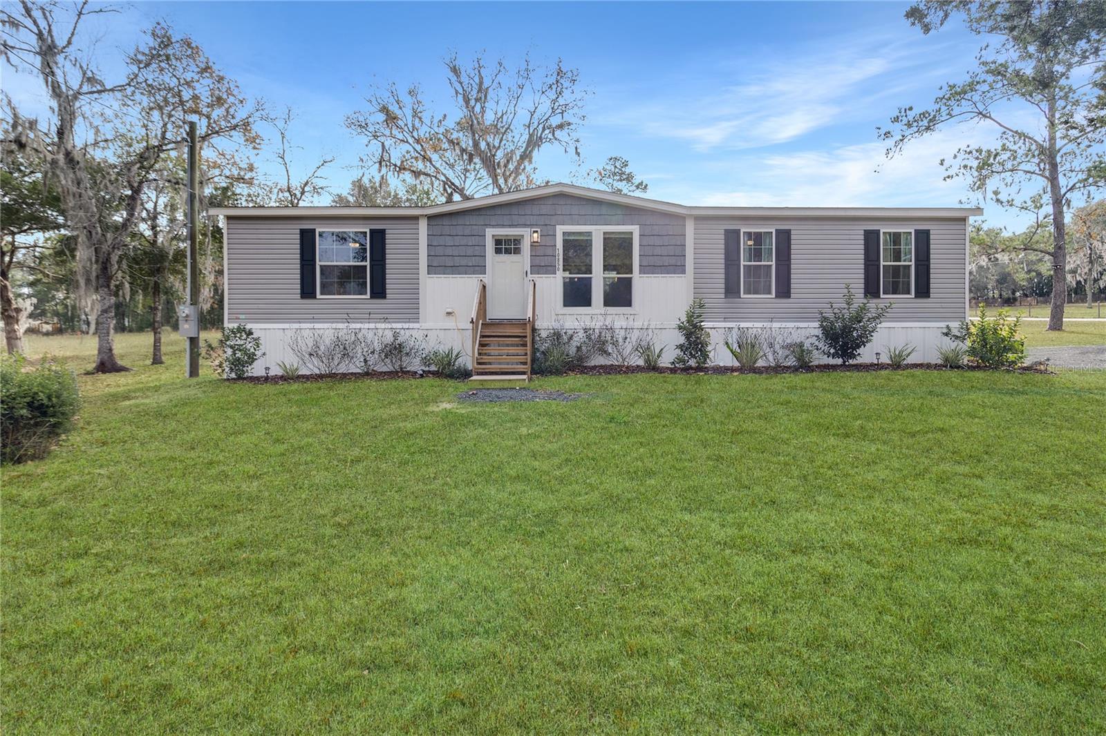 UNIVERSITY OAKS - Residential