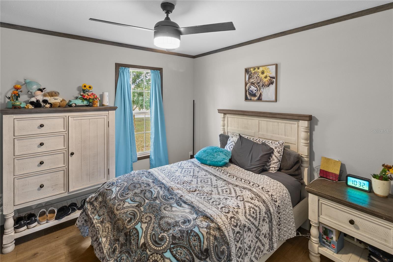 UNIVERSITY OAKS - Residential