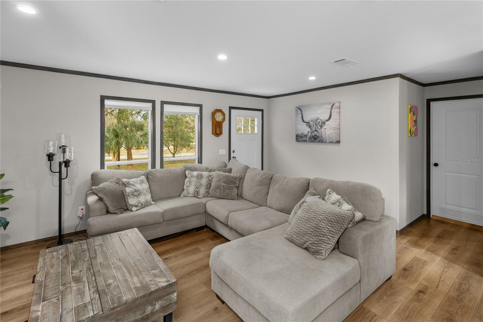 UNIVERSITY OAKS - Residential