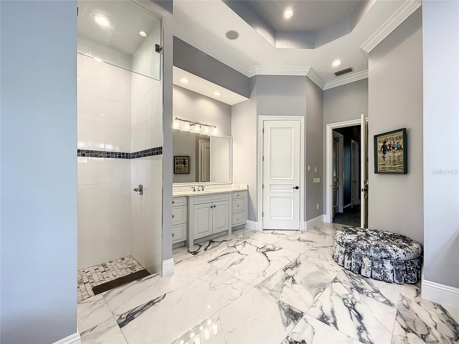 GOLDEN OCALA UN 01 - Residential