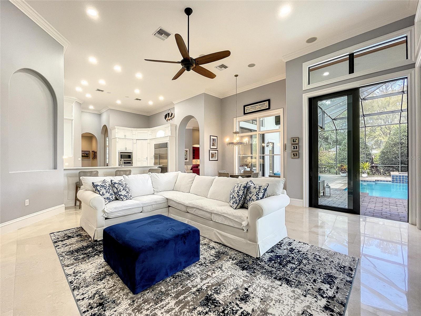 GOLDEN OCALA UN 01 - Residential