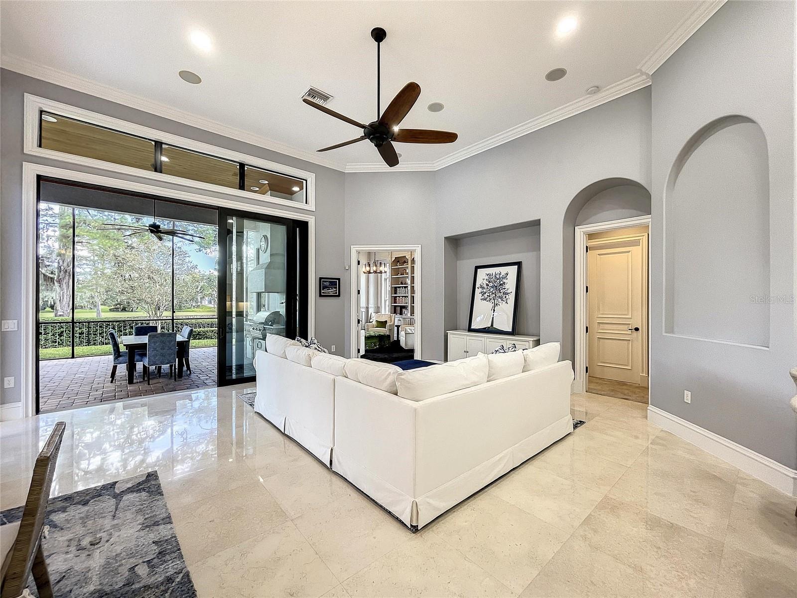 GOLDEN OCALA UN 01 - Residential