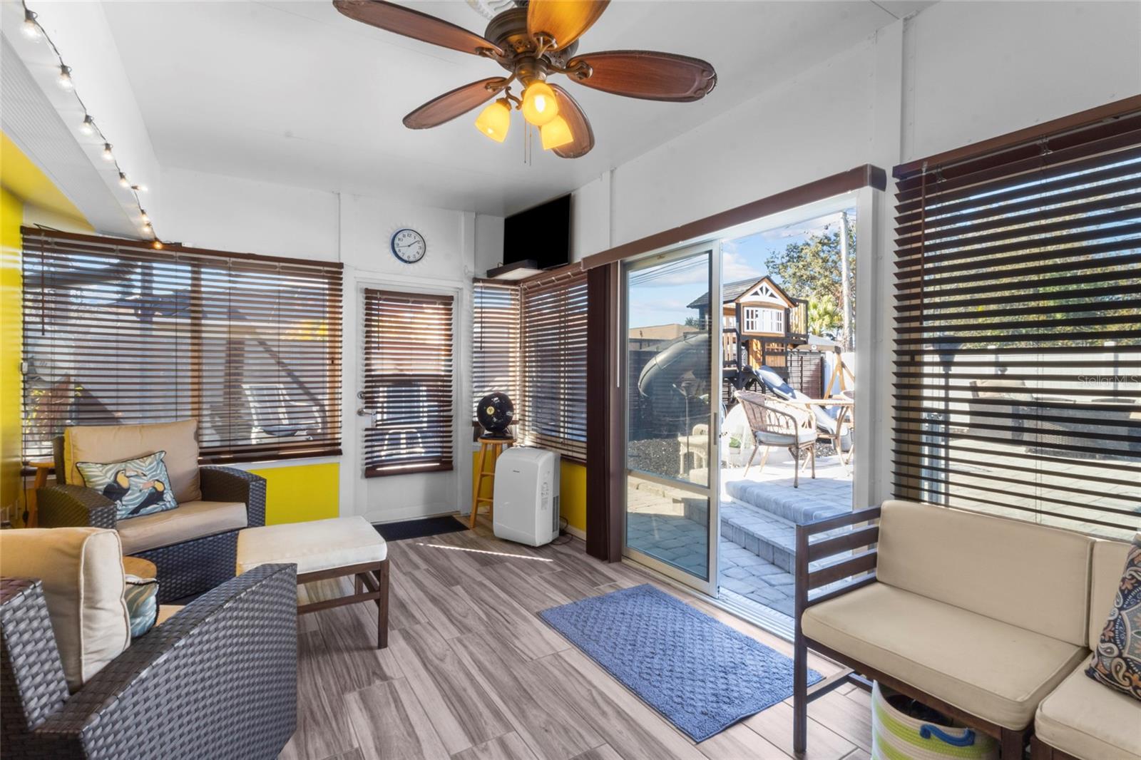 SUNSET BEACH - Residential