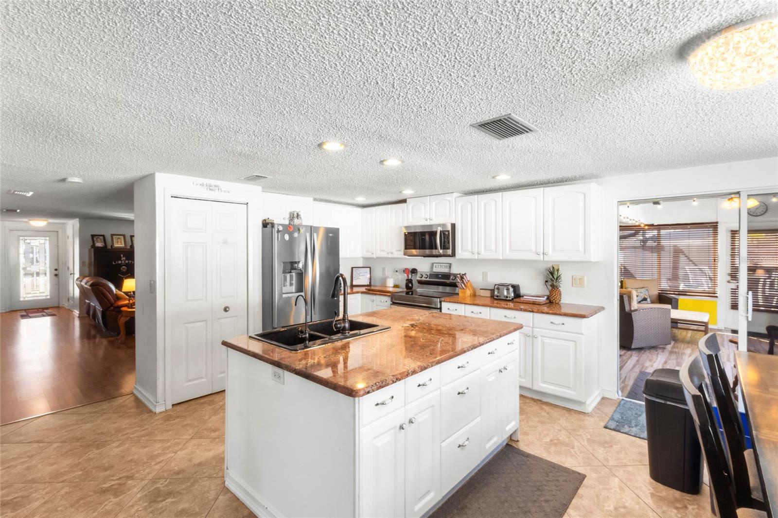 SUNSET BEACH - Residential