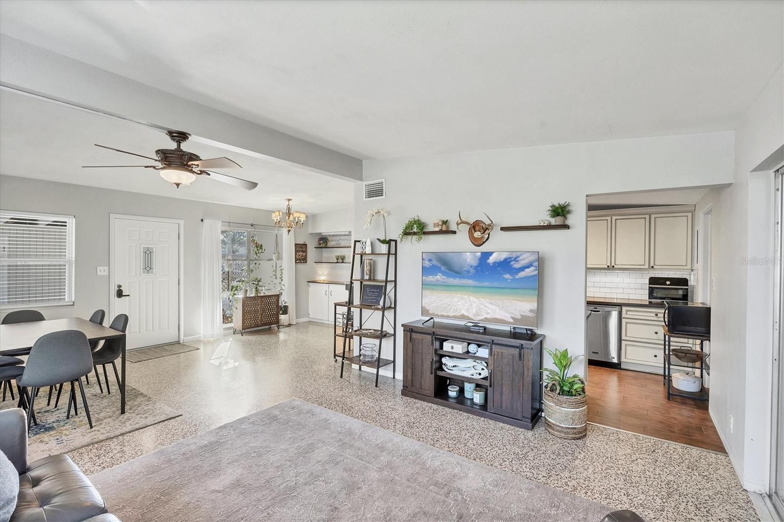 BAYSHORE GARDENS SEC 3 - Residential