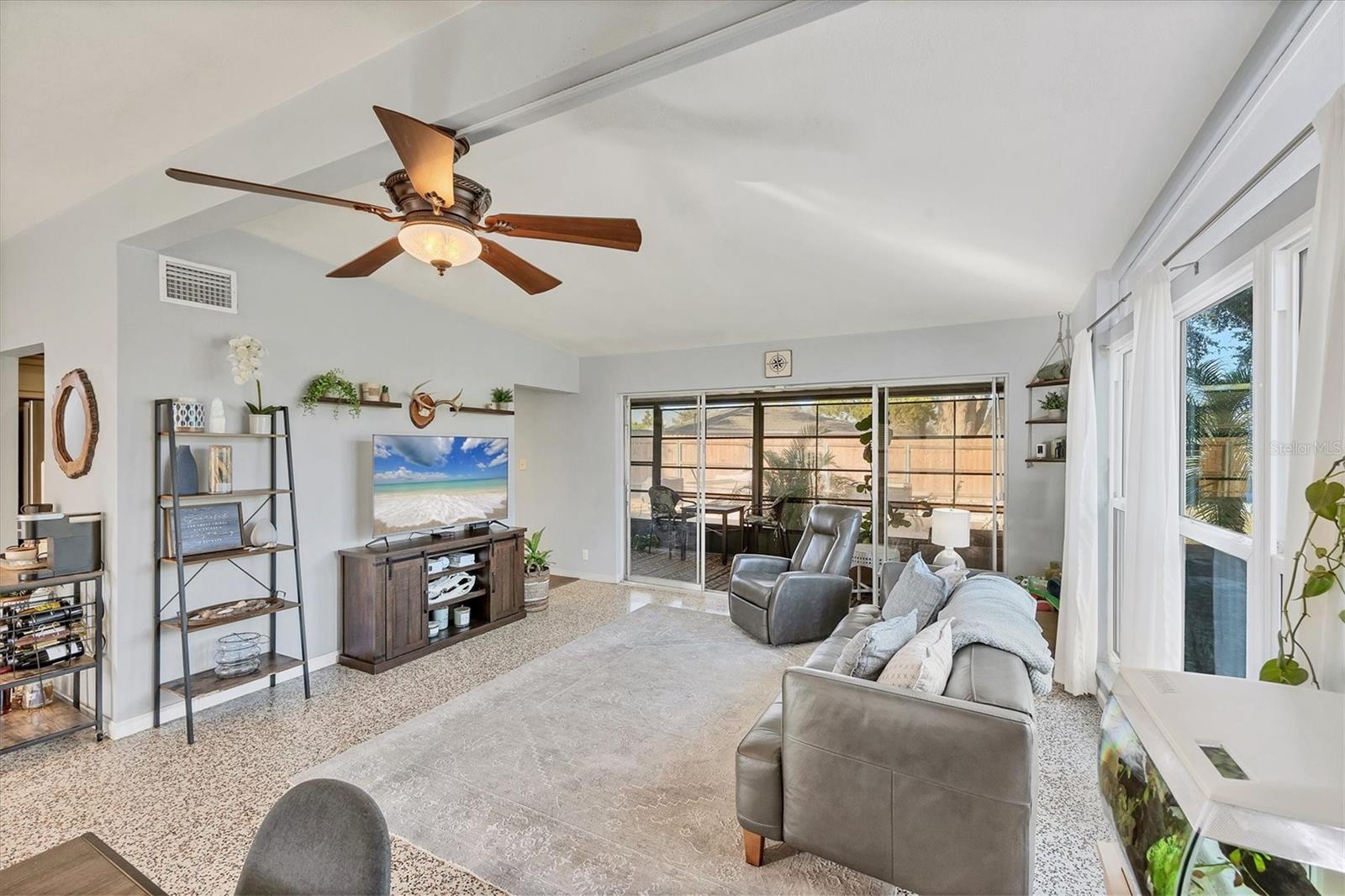 BAYSHORE GARDENS SEC 3 - Residential