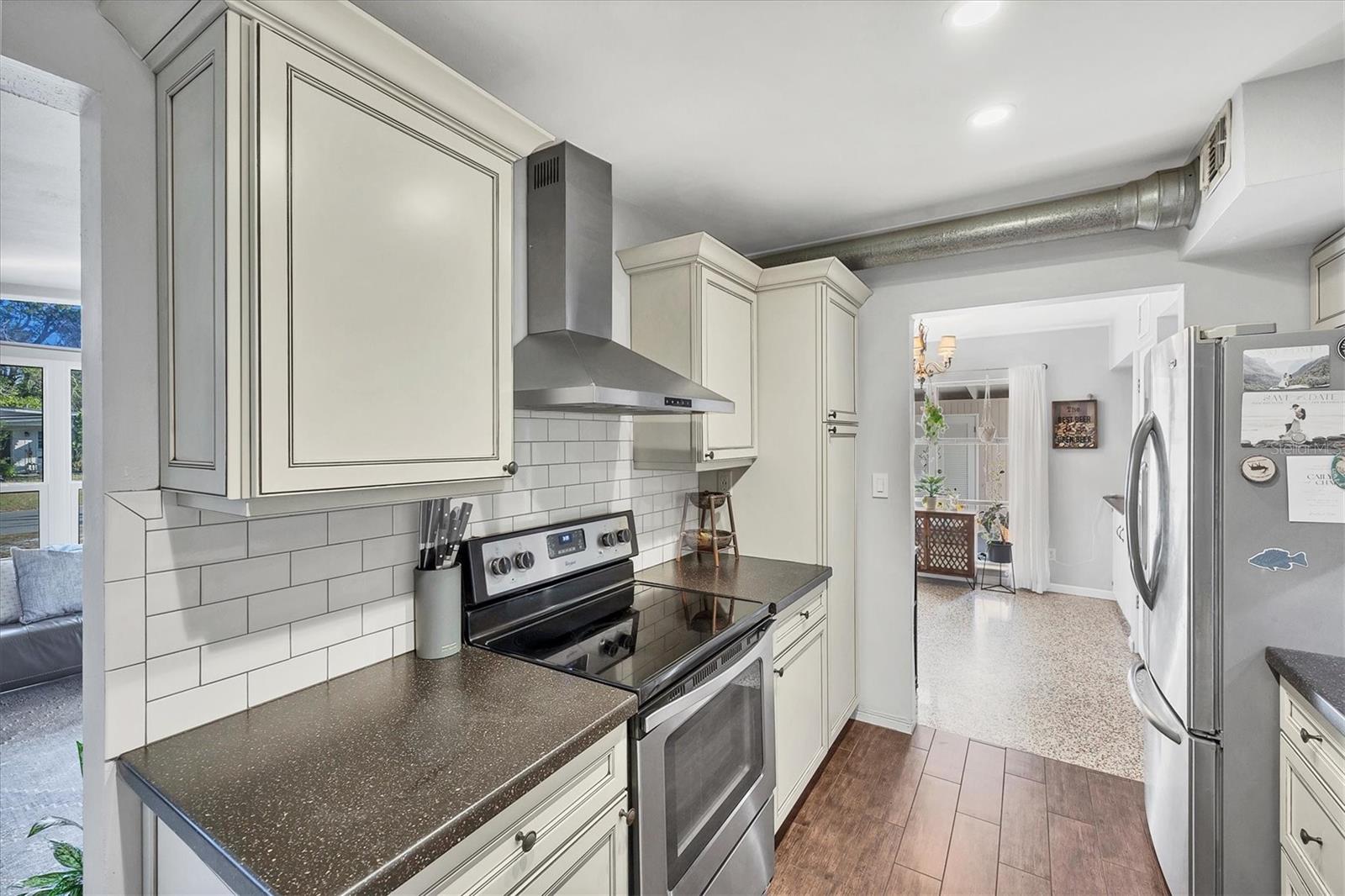 BAYSHORE GARDENS SEC 3 - Residential