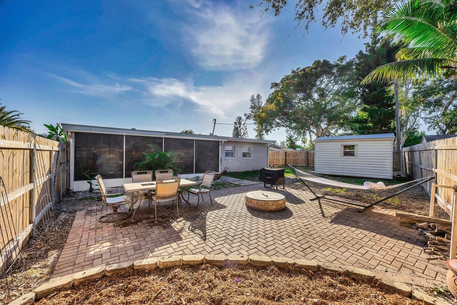 BAYSHORE GARDENS SEC 3 - Residential