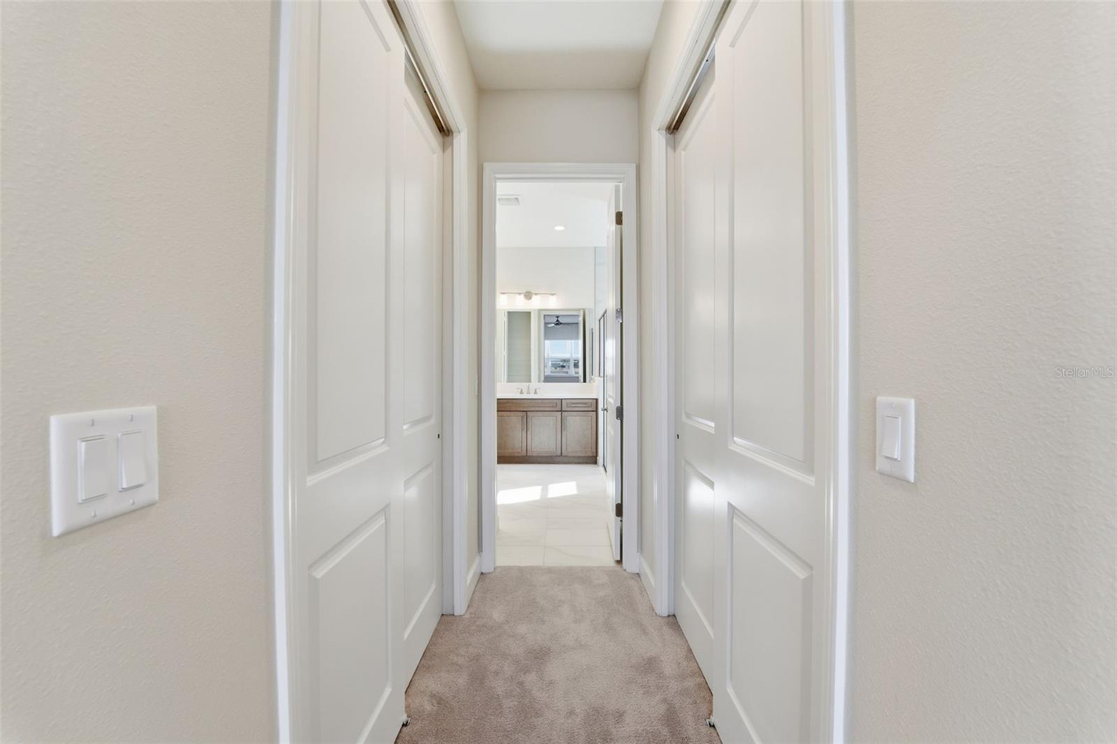 VALENCIA RIDGE - Residential