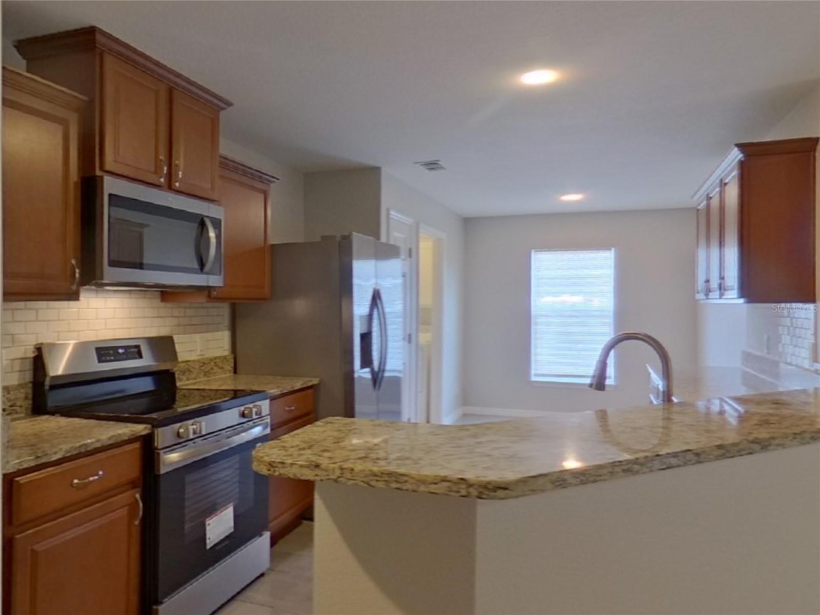 LAKE ALFRED ESTATES - Residential Lease