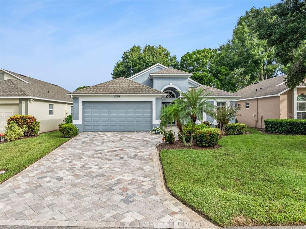 Photo of 3609 Kingswood Court, Clermont, FL 34711 (MLS # G5102934)