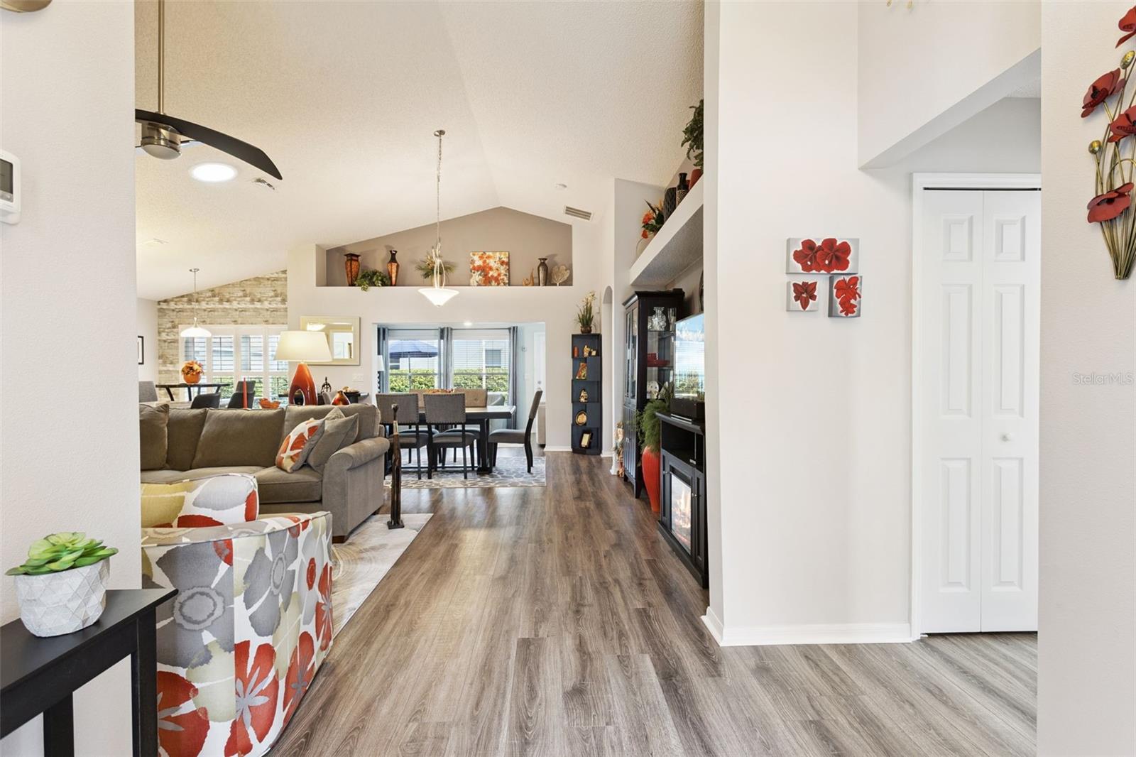 3609 KINGSWOOD COURT