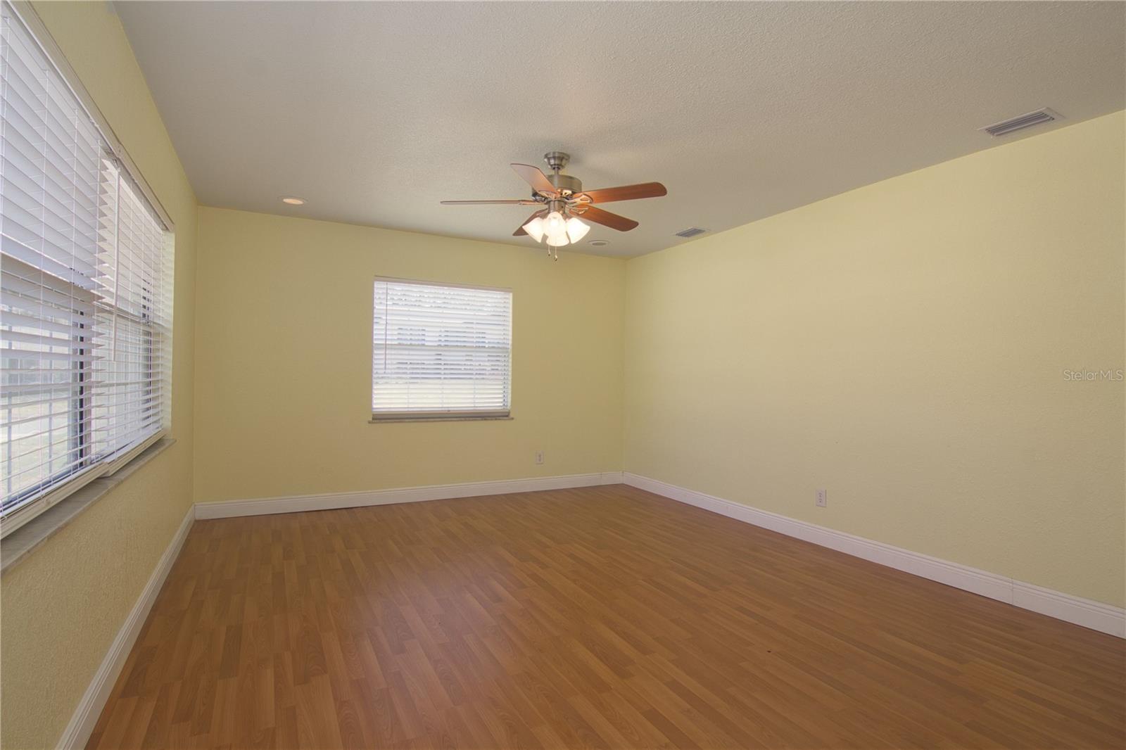 VALENCIA SHORES - Residential Lease