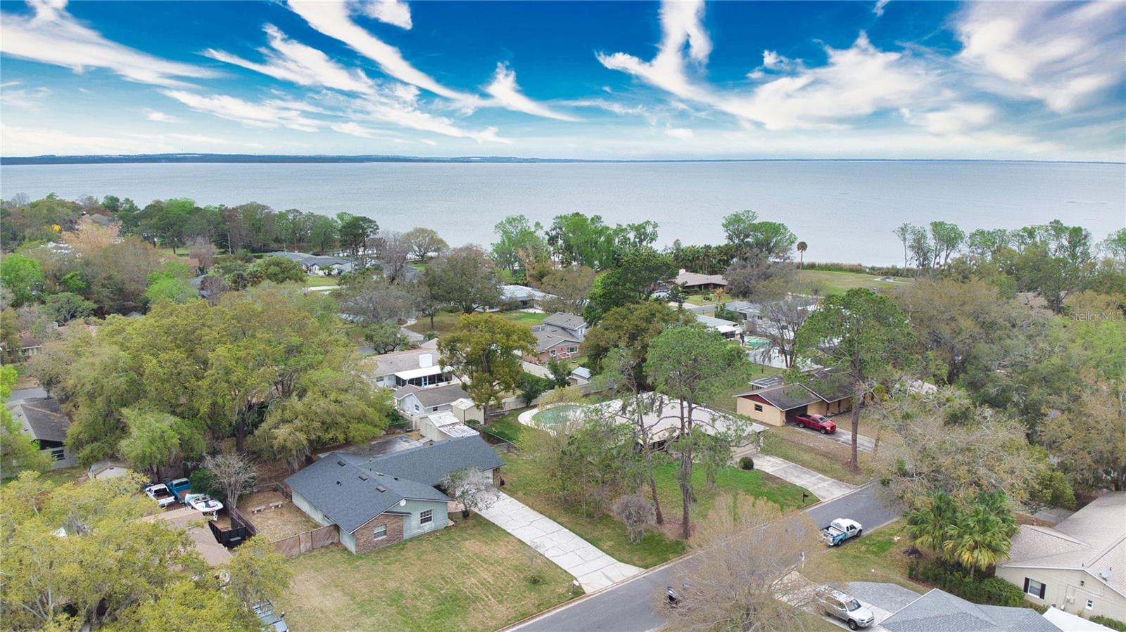 VALENCIA SHORES - Residential Lease