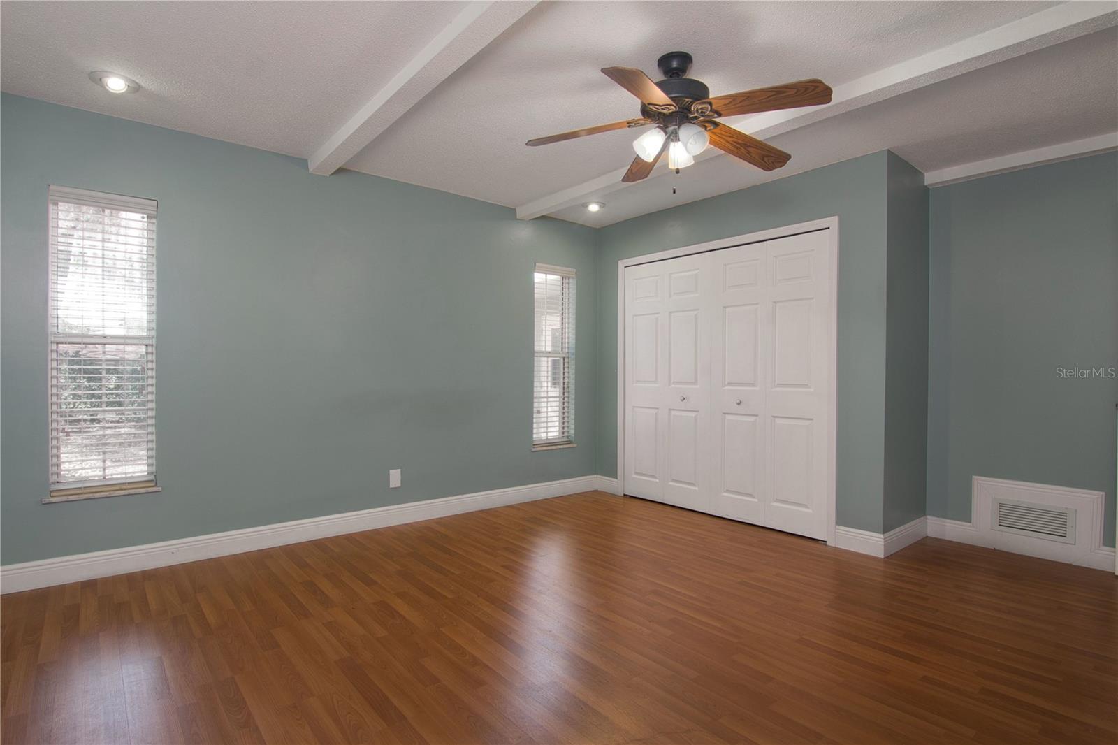 VALENCIA SHORES - Residential Lease